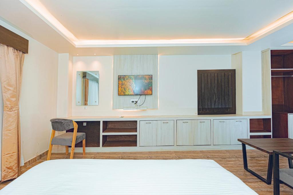 Suite interior